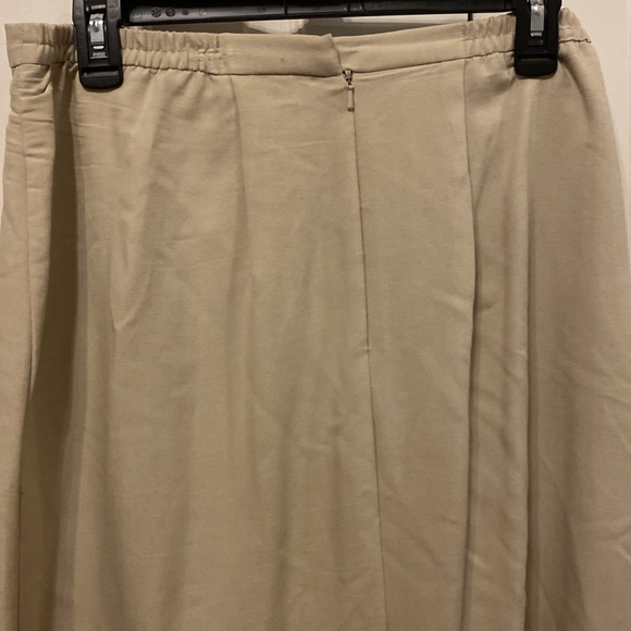Bridgewater Studio size 14W khaki colored wrap style maxi skirt - Picture 5 of 7